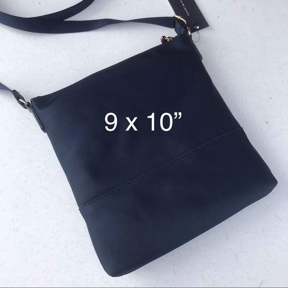 Tommy Hilfiger Spell Out Large Logo Blue Nylon Crossbody Waterproof NEW with Tag - Picture 3 of 5